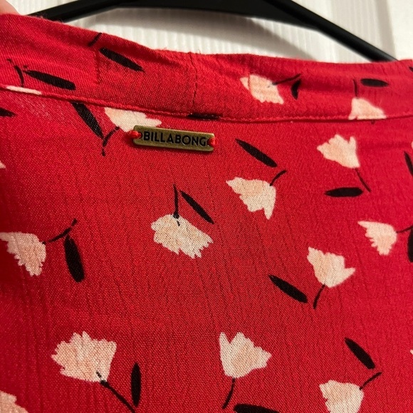 Billabong Women's Red Lust Linger Top Size Small - Picture 10 of 11